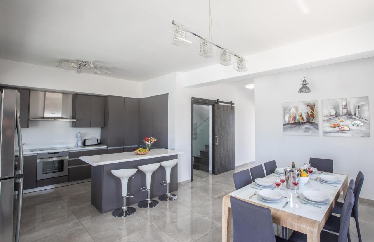 Villa Marylou โปรทาราส ภายนอก รูปภาพ